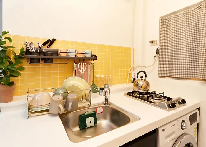 Holiday home Zero Water During The Open Event Hongdae 10 Minutes Hapjeong 10 Minutes Gongdeok Airport Railroad 5 Minutes Gyeongui Line Forest Road 1 Minutes *